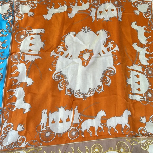 Burberry Cashmere Scarf - Picture 6 of 6